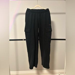 Aritzia Cargo sweatpants